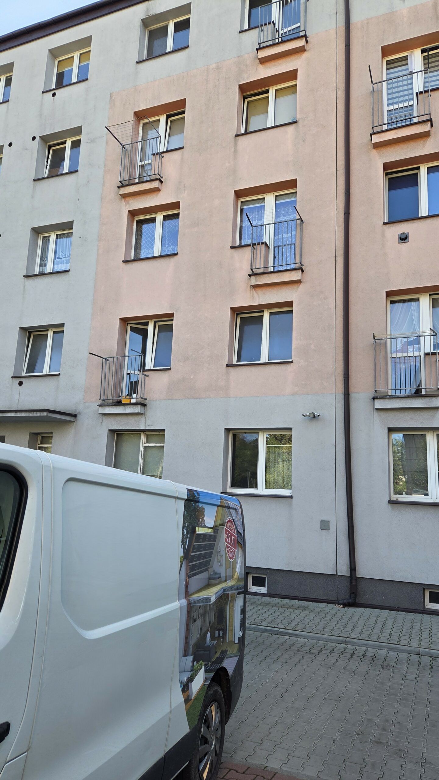 Ogrzewane mieszkanie w bloku w Bytomiu