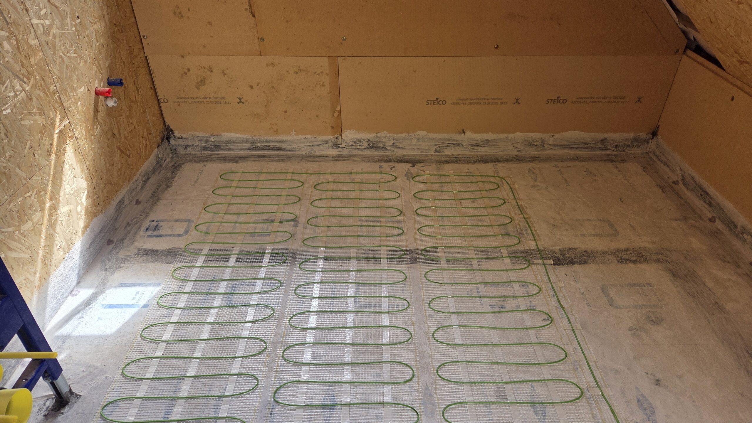 Dwa domy z Bali w Budach Brodzkich