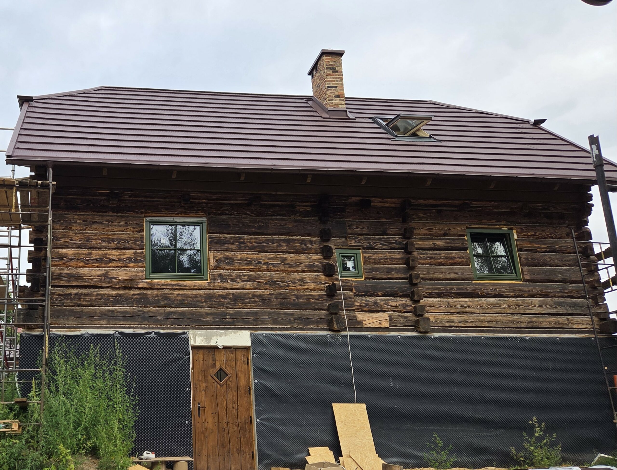 Dwa domy z Bali w Budach Brodzkich