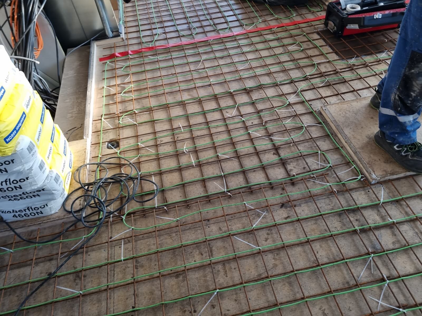 Statek ogrzewany kablami grzewczymi SAMURIO