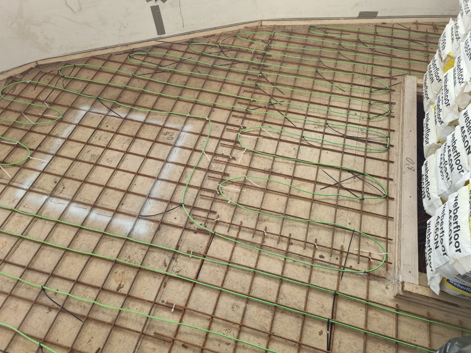 Statek ogrzewany kablami grzewczymi SAMURIO