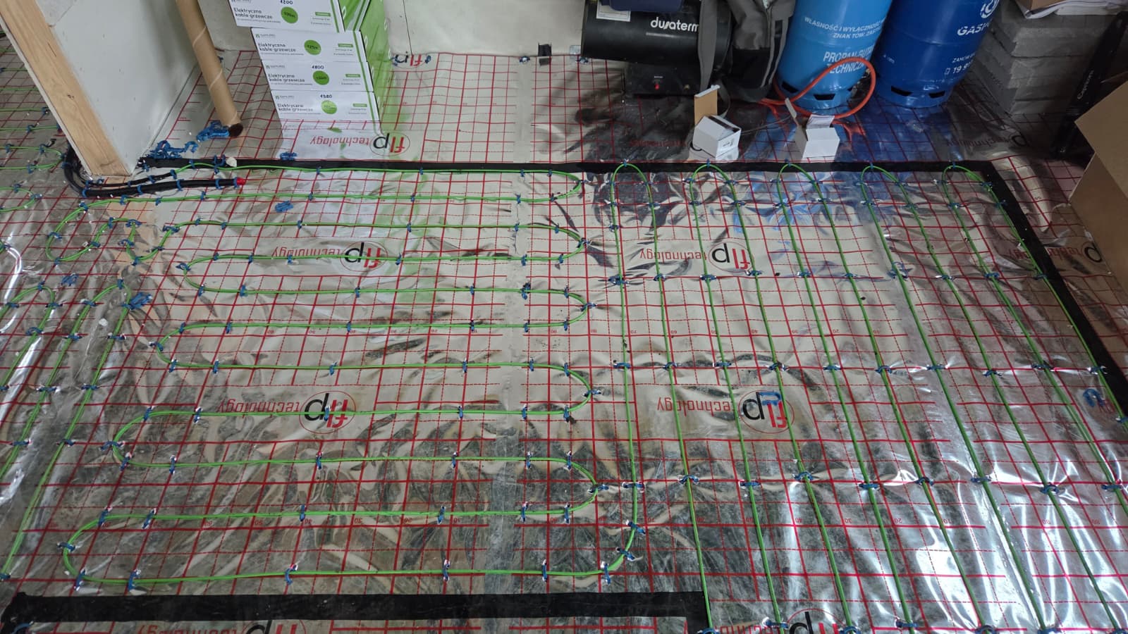 Ogrzewanie kablami akumulacyjnymi w Łaziskach Górnych