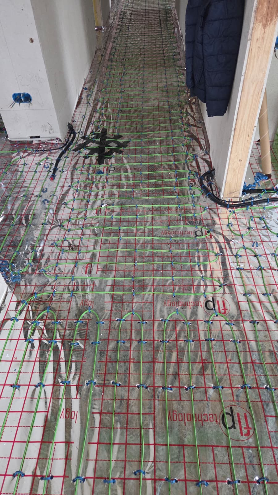 Ogrzewanie kablami akumulacyjnymi w Łaziskach Górnych