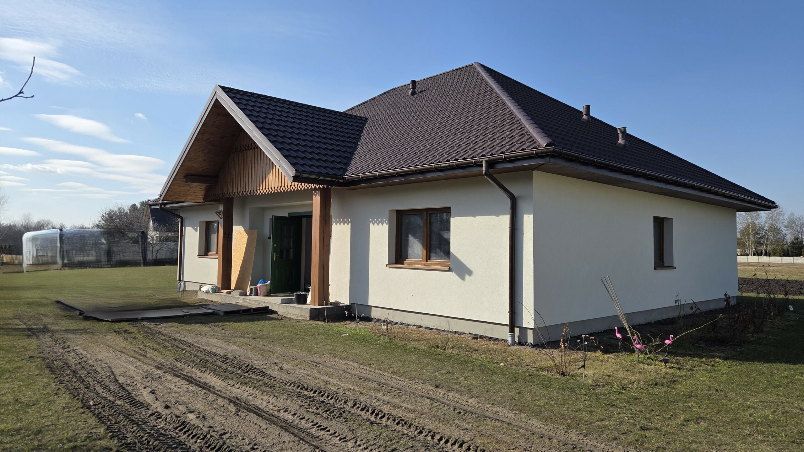 Ogrzewanie bezpośrednie w dużym domu w Dybkowie