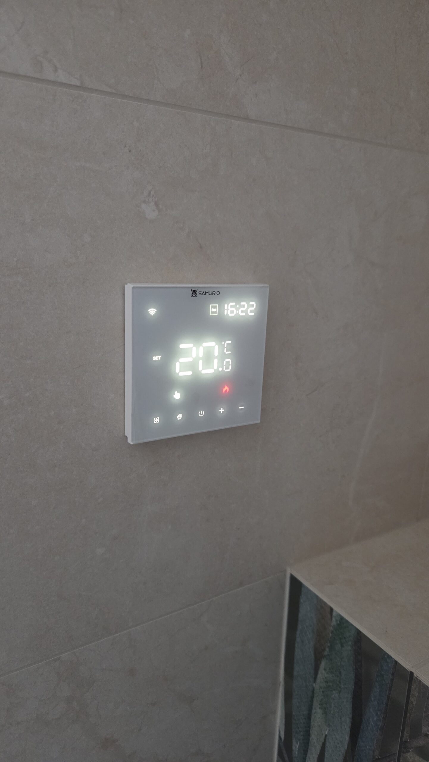 Ogrzewanie bezpośrednie w dużym domu w Dybkowie