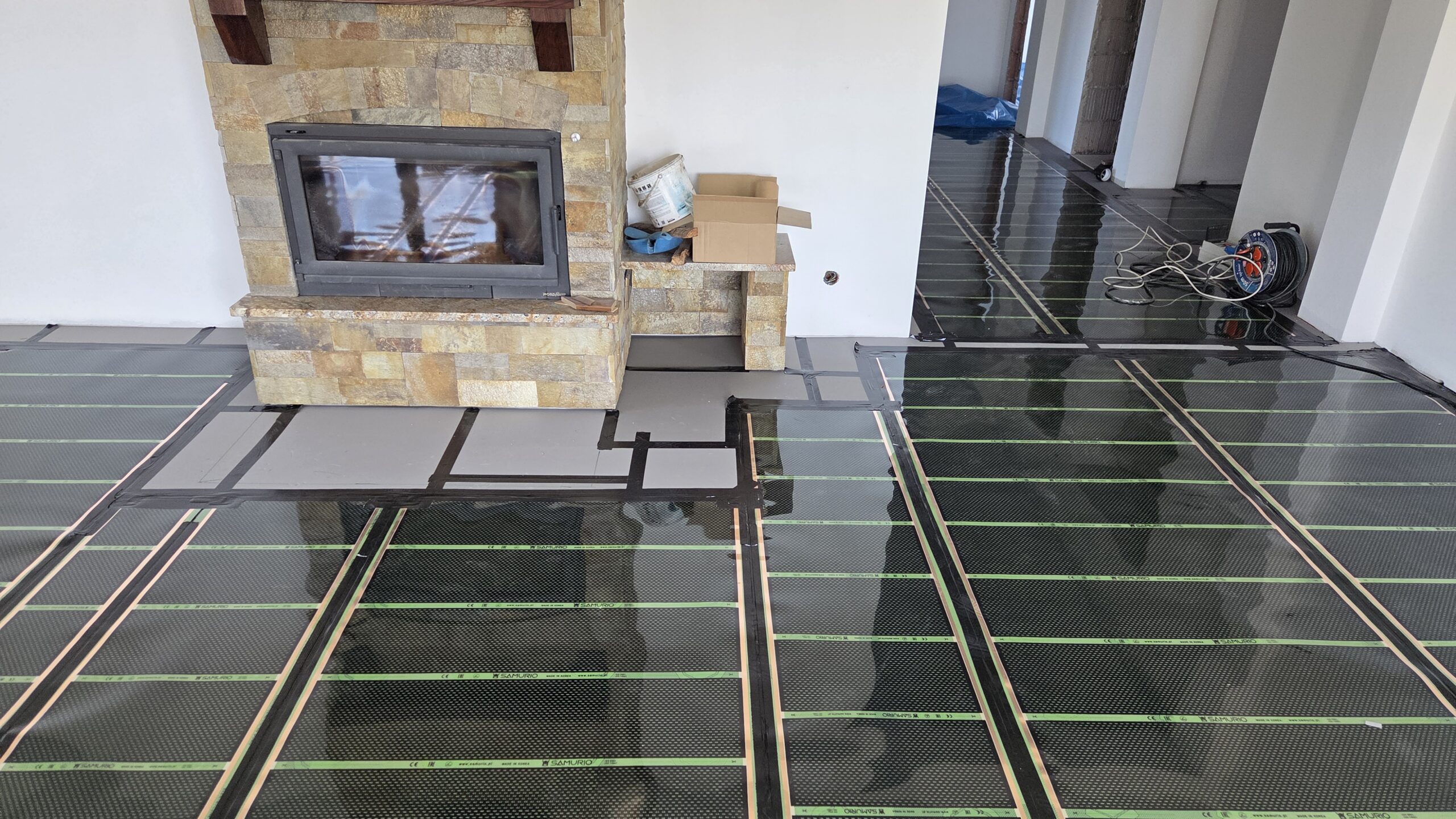 Ogrzewanie bezpośrednie w dużym domu w Dybkowie