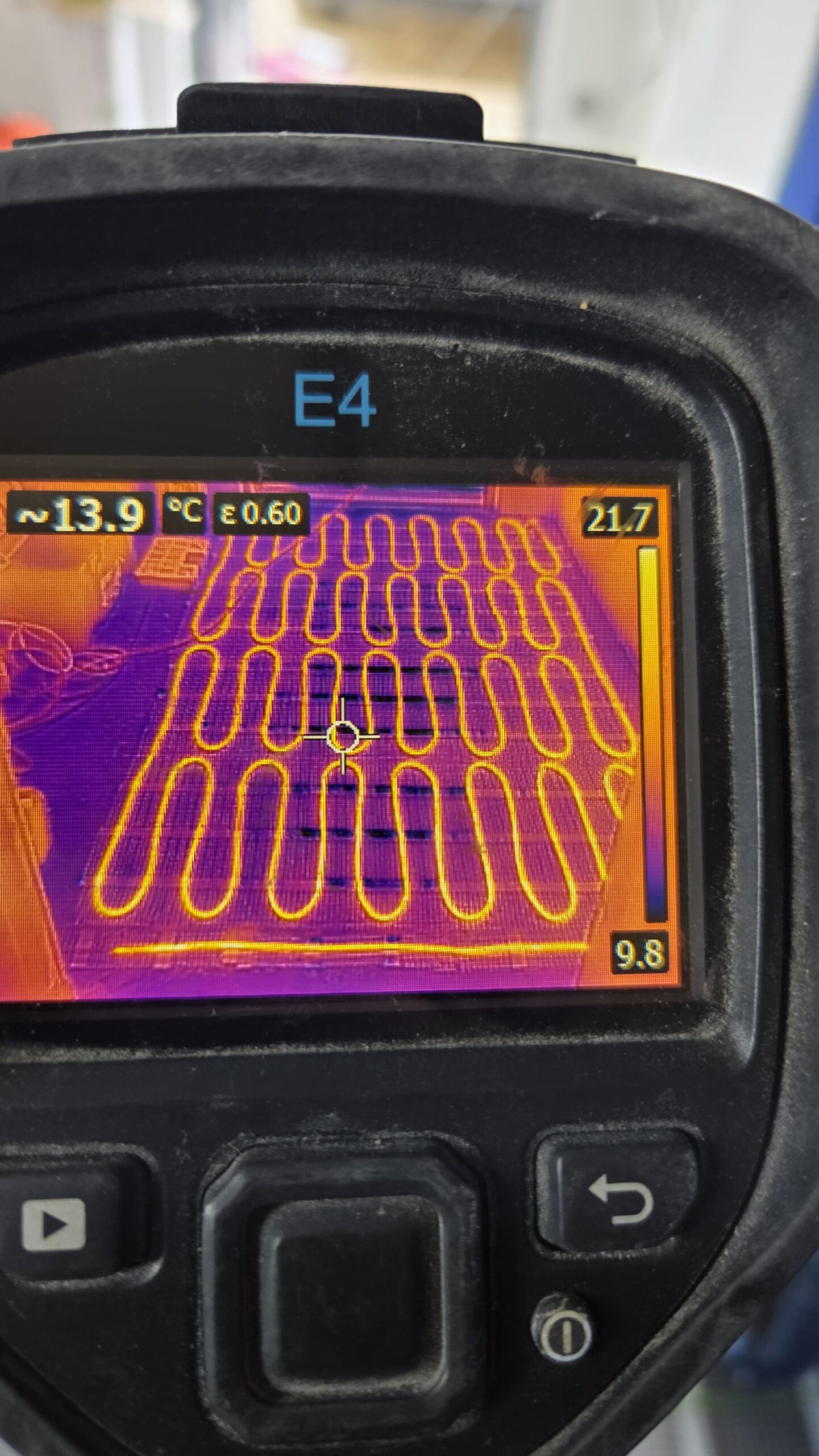 Domek ogrzewany matami grzewczymi w Piotrowicach