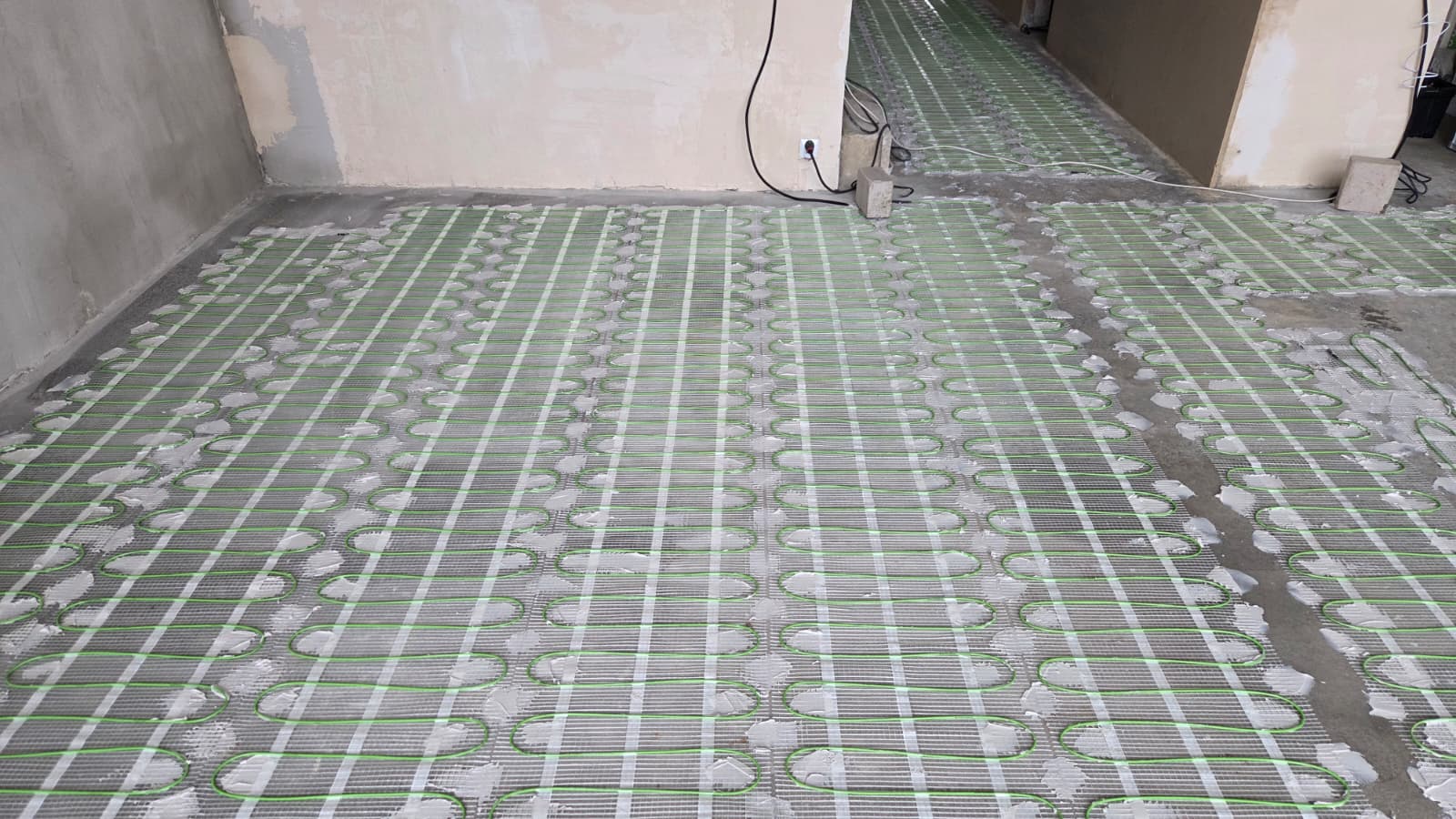 Dom ogrzewany matami grzewczymi w Chrośnie