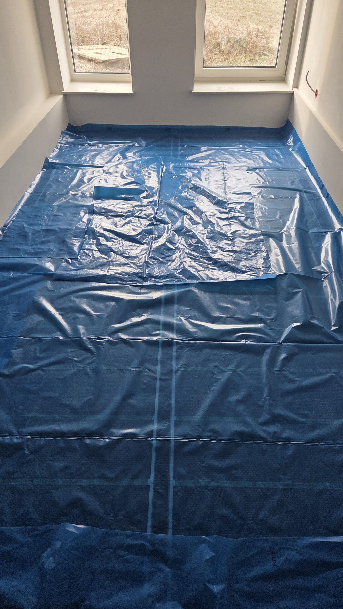 Nowy dom z ogrzewaniem bezpośrednim w Trojanowie