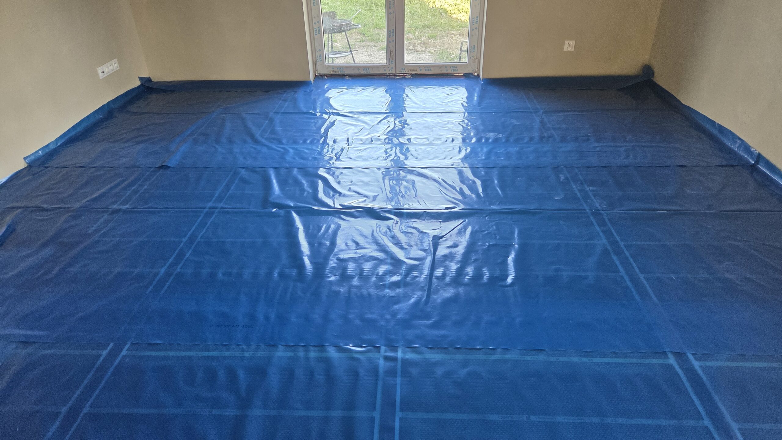 Ogrzewanie foliami i matami grzewczymi w domu o powierzchni 126 m² w Brzesku