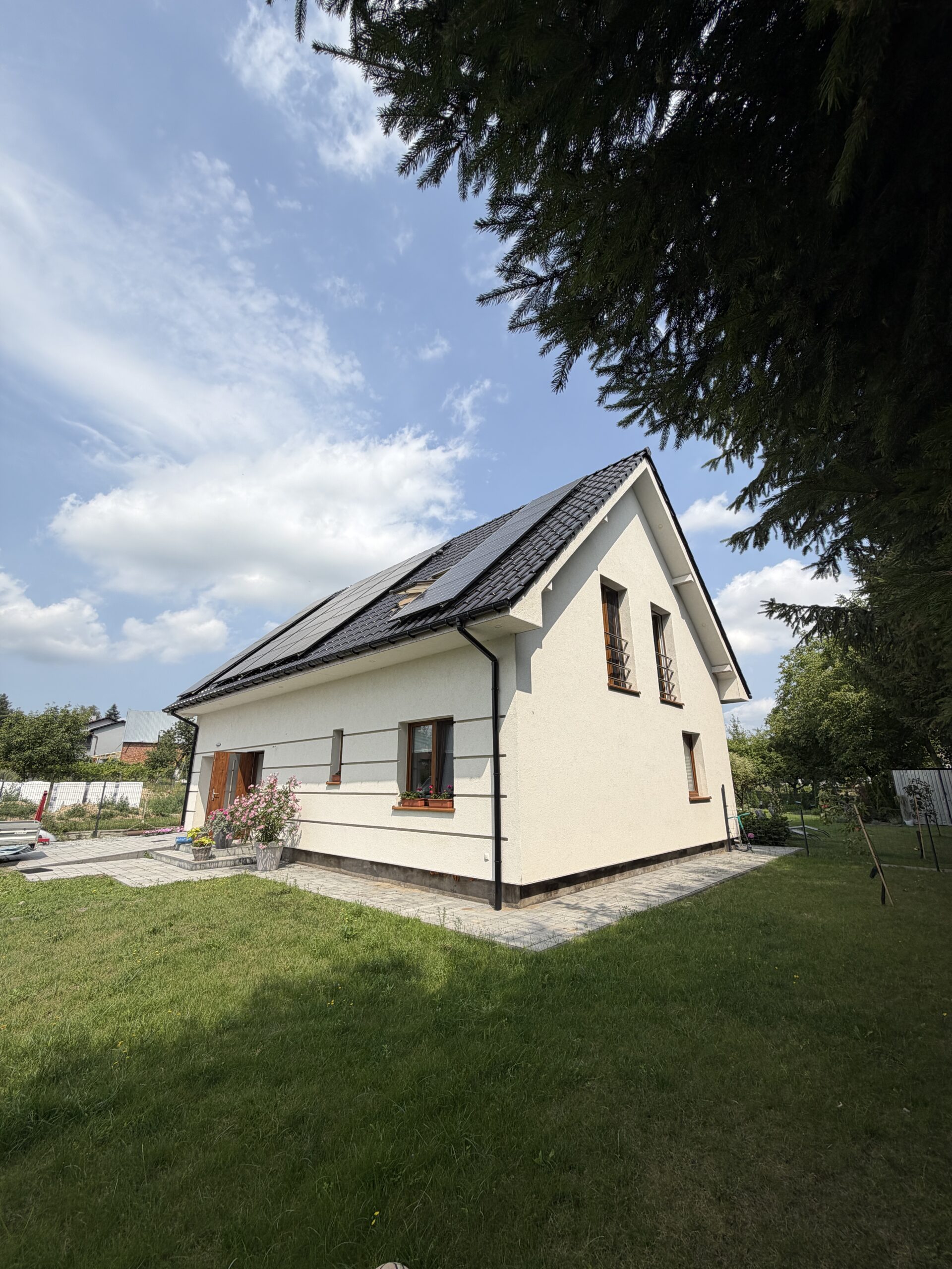 Ogrzewanie foliami grzewczymi w domu 100 m² w Wełtyniu