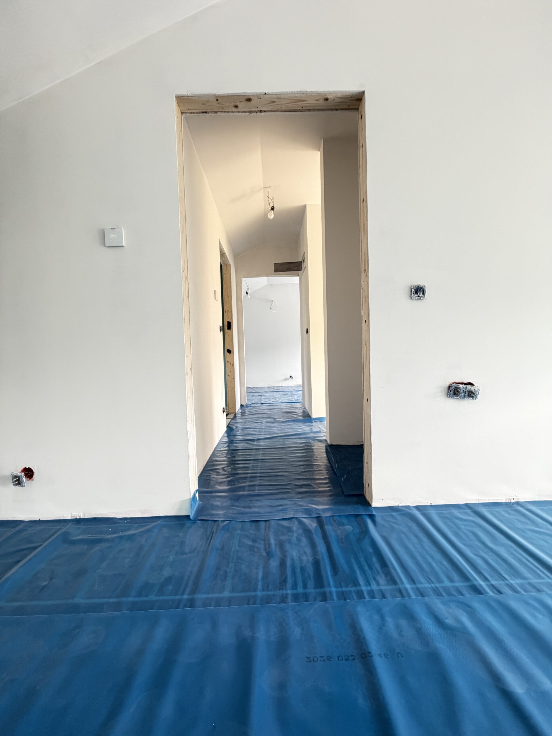 Ogrzewanie foliami i matami grzewczymi w domu 70 m² w Nadmie