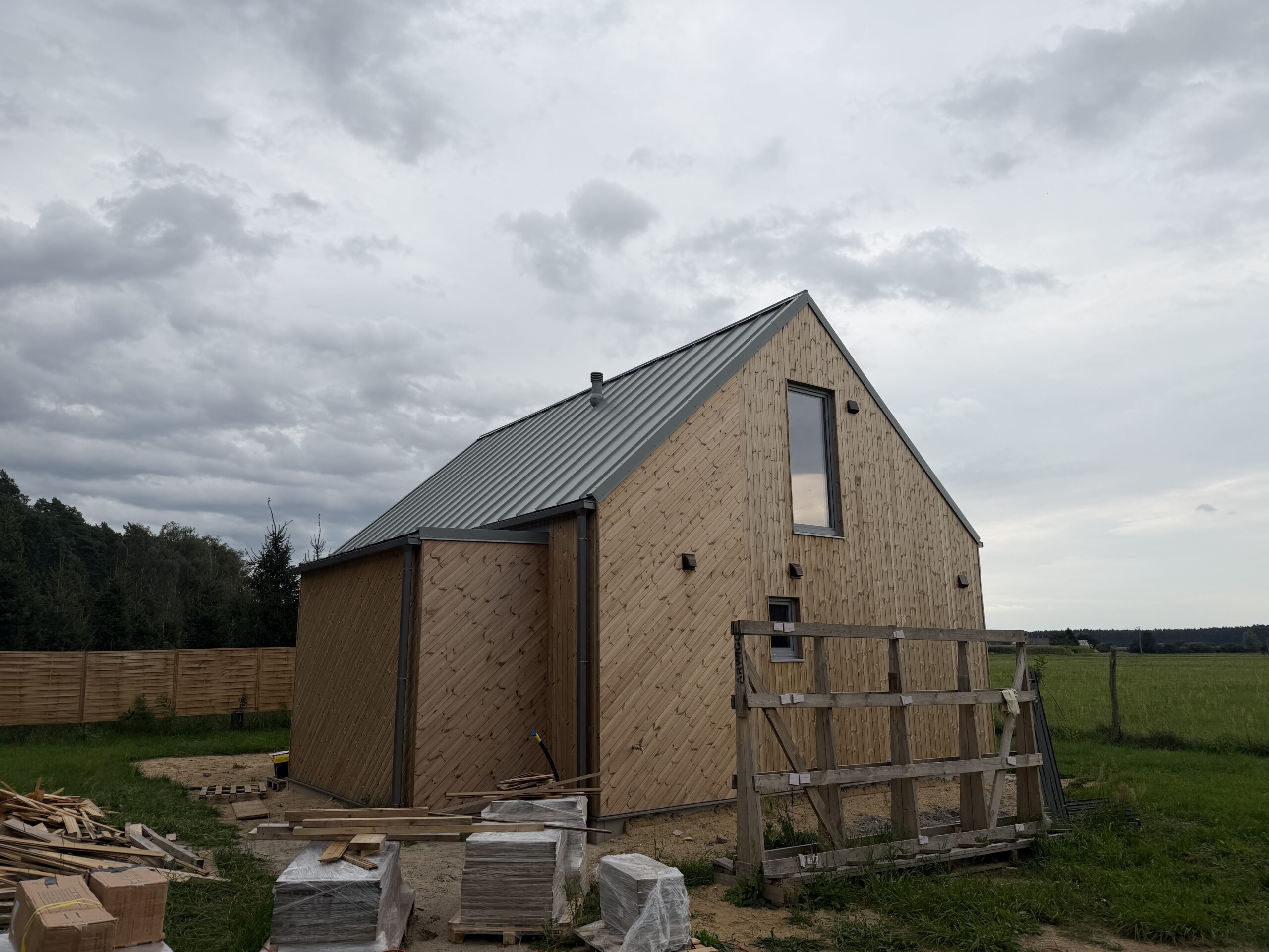 Dom blisko 90 m² w Otorowie z ogrzewaniem opartym na foliach i matach grzewczych