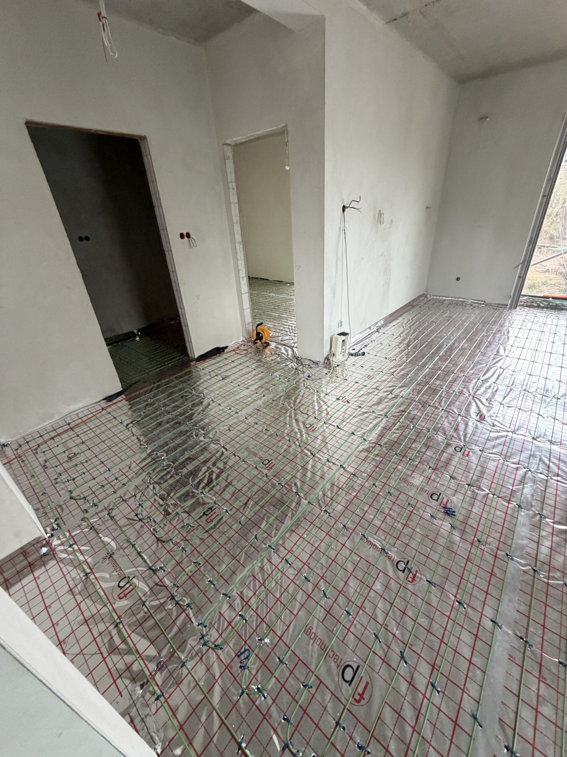 Ponad 200 m² ogrzewania akumulacyjnego w Zębicach. Realizacja w dwóch etapach