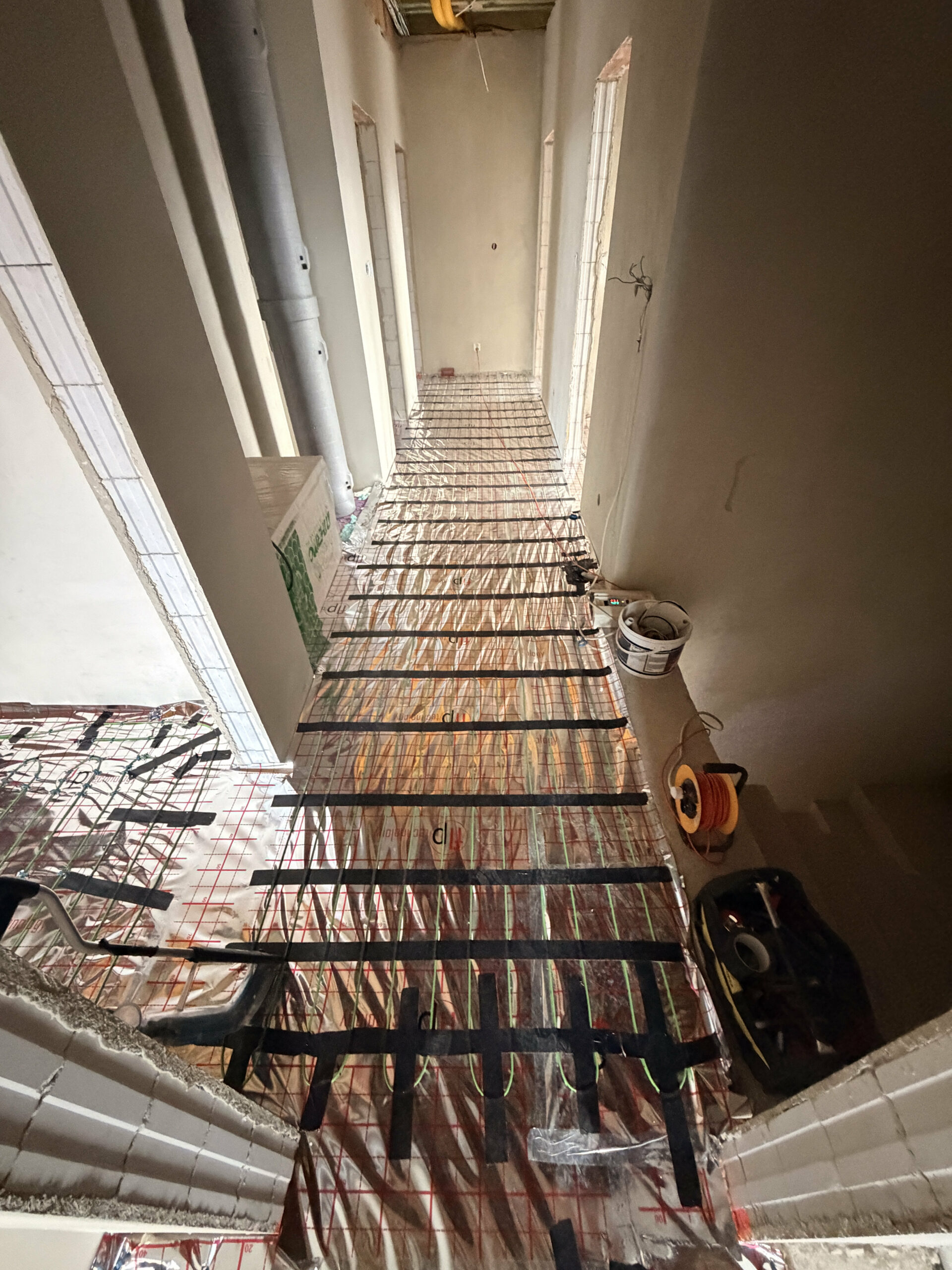 Ponad 200 m² ogrzewania akumulacyjnego w Zębicach. Realizacja w dwóch etapach
